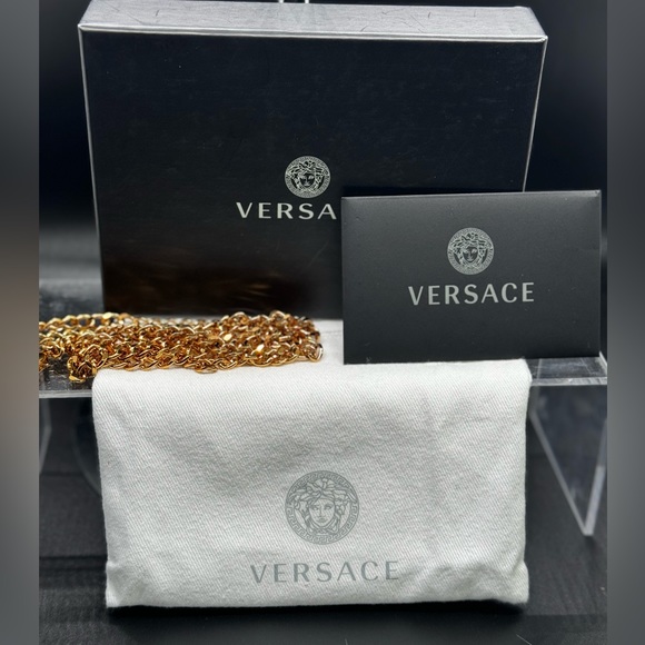 VERSACE Leather Wallet and Chain - Picture 14 of 16